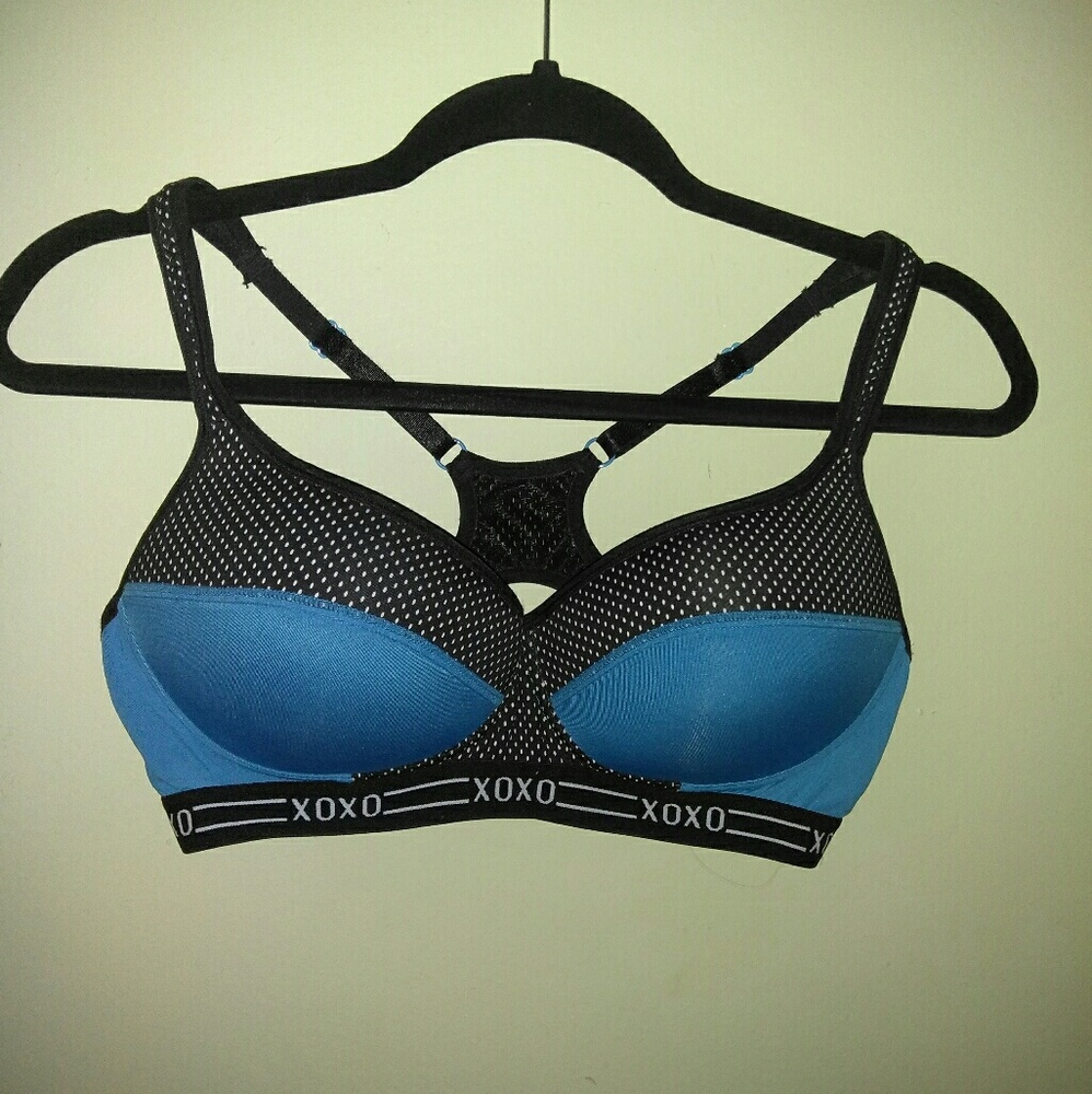 XOXO Sports Bra With Mesh!